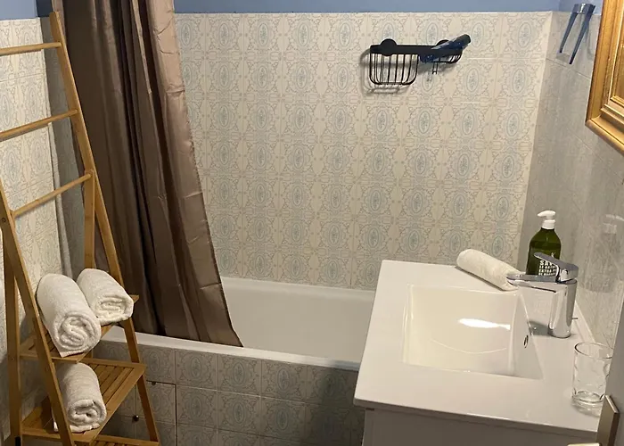 Miramar8 דירה בסטיה